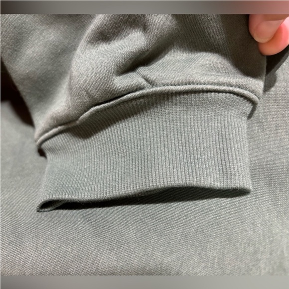 NWOT Old Navy Vintage Green Sweatshirt - Picture 8 of 10